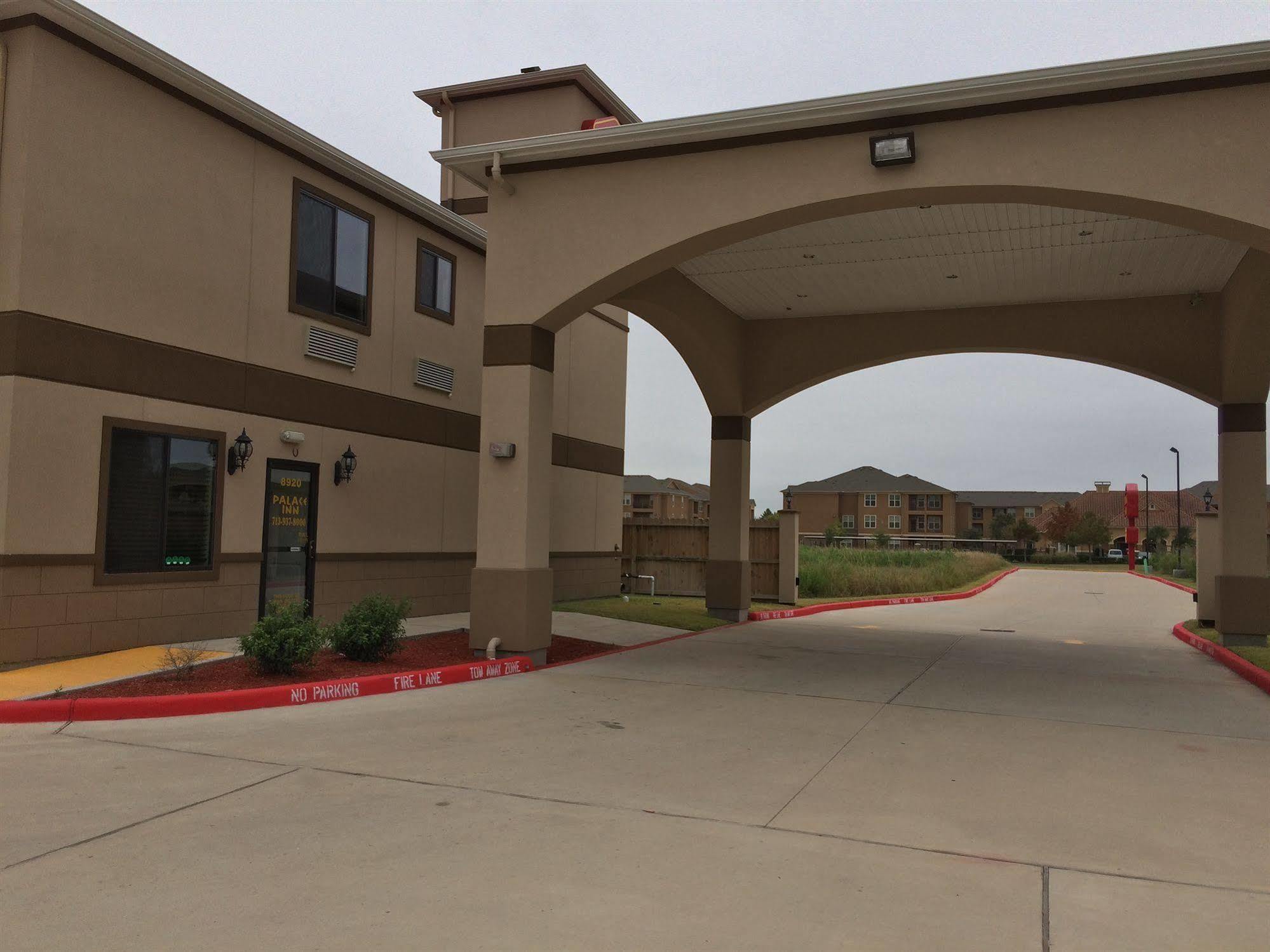 Palace Inn Sam Houston Race Park Exterior foto